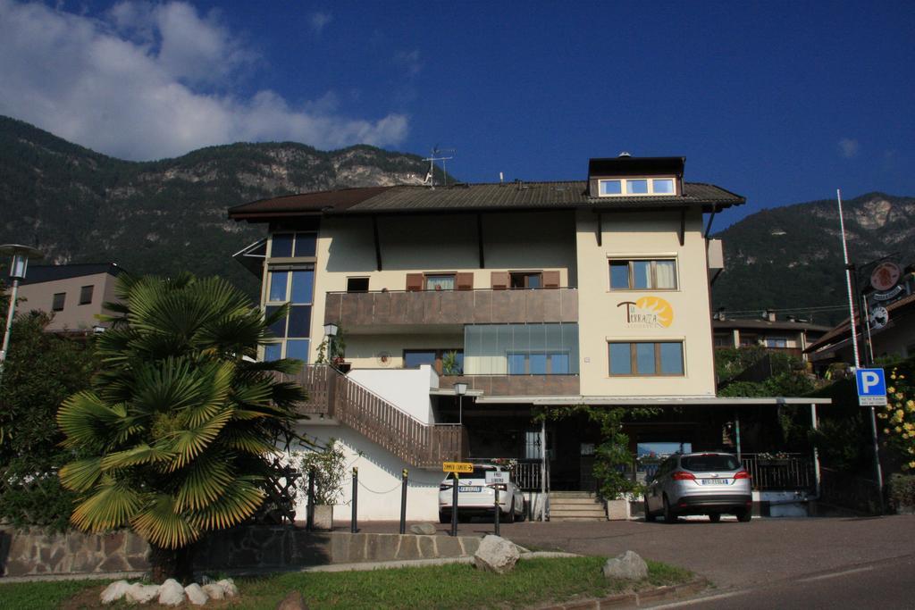 Residence La Terrazza Caldaro Bagian luar foto